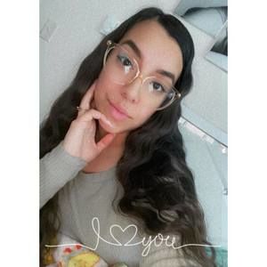 Meet your Posher, Alexandra